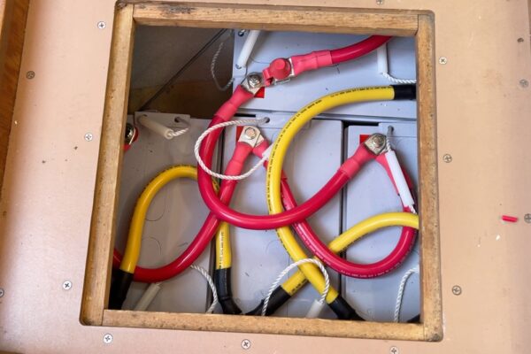 Renogy 12V 100Ah AGM batteries wired in parallel = 12V 400Ah battery bank